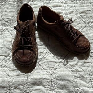 Born Women’s Dark Brown Leather Sneakers